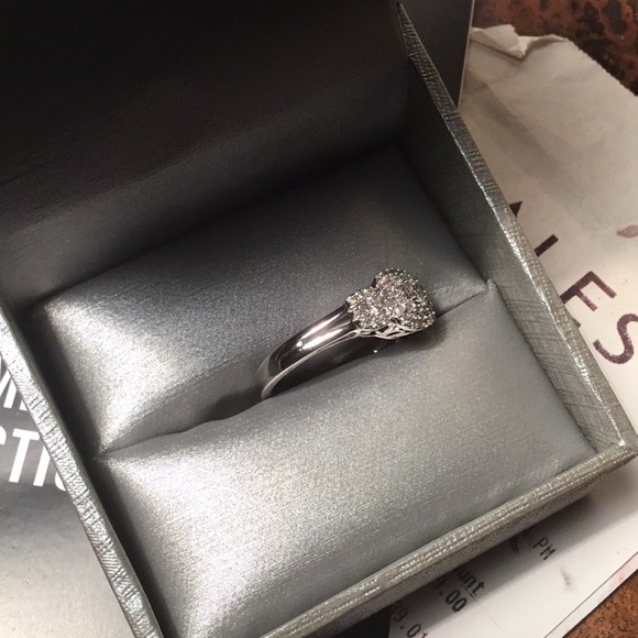 Beautiful! Diamond Engagement or just because Ring - Picture 3 of 7